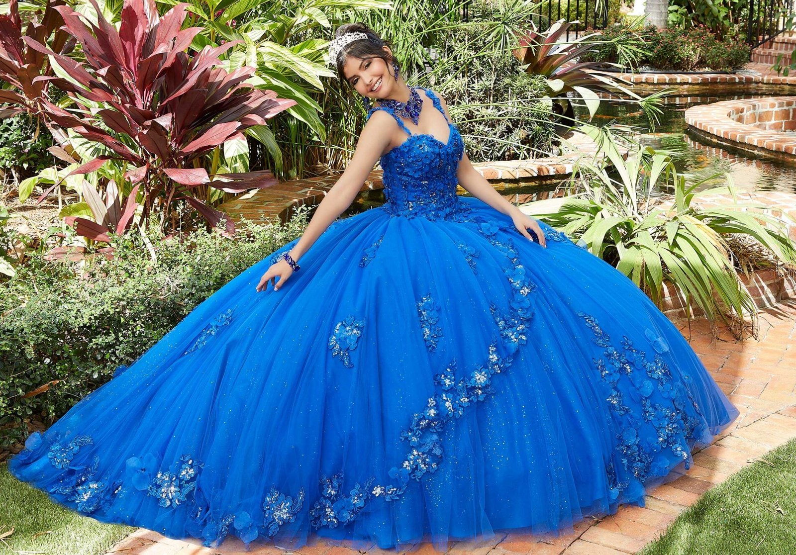 The History of Quinceanera Dresses: A Celebration of Tradition and Fashion